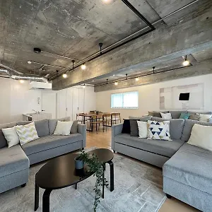 https://spacious-apartment-beside-peace-park-15-ppl.hotelsinhiroshima.com